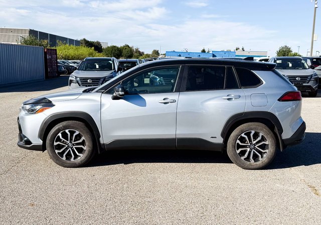 2023 Toyota Corolla Cross Hybrid SE-3