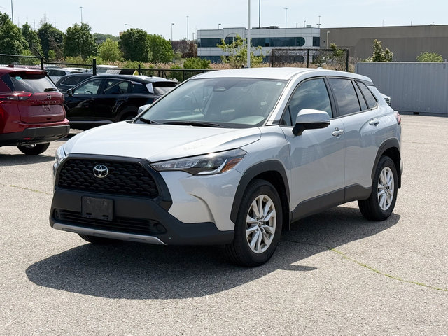2024 Toyota Corolla Cross LE-2