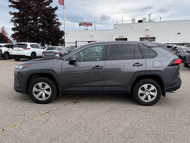 2022 Toyota RAV4 LE-3