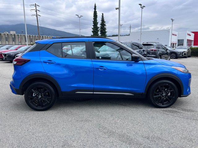 2023 Nissan Kicks SR CVT-4