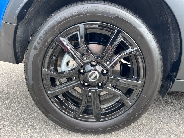 2023 Nissan Kicks SR CVT-3