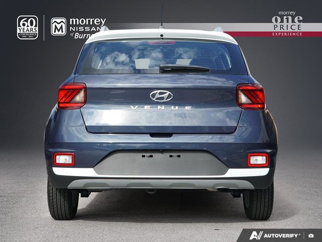 2025 Hyundai Venue PREFERRED // NO ACCIDENTS-4