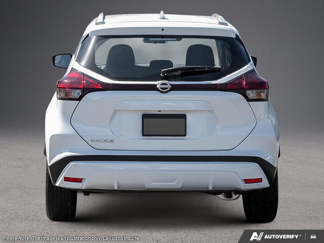 2025 Nissan Kicks Play SV-4