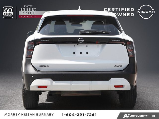 2025 Nissan Kicks SV AWD // 2.99% FINANCING!-5