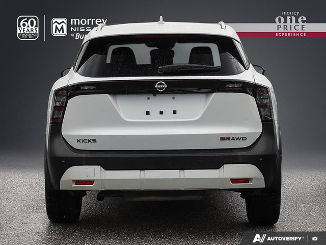 2025 Nissan Kicks SR AWD // LOW KMS-4