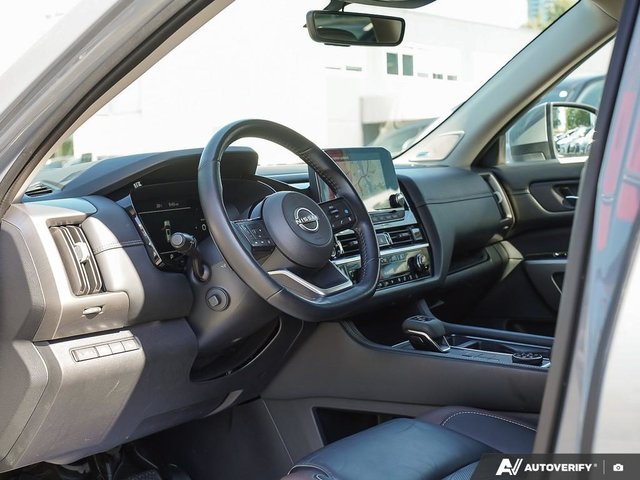 2024 Nissan Pathfinder PLATINUM // 2.99% FINANCING-5