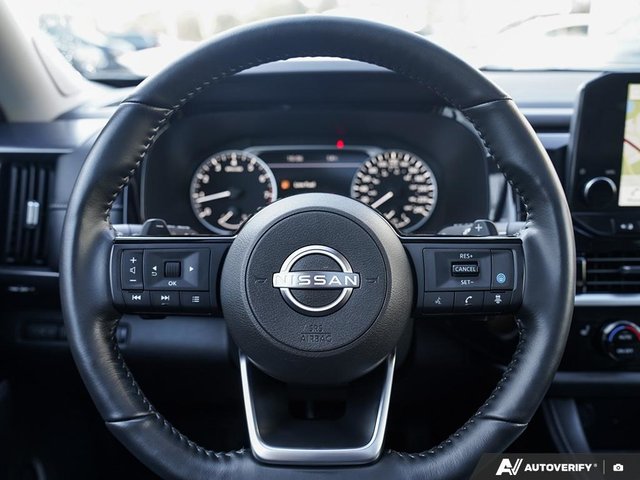 2024 Nissan Pathfinder SL // LEATHER // NAVIGATION-6
