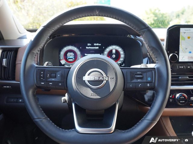 2025 Nissan Pathfinder PLATINUM // MANAGERS DEMO-6