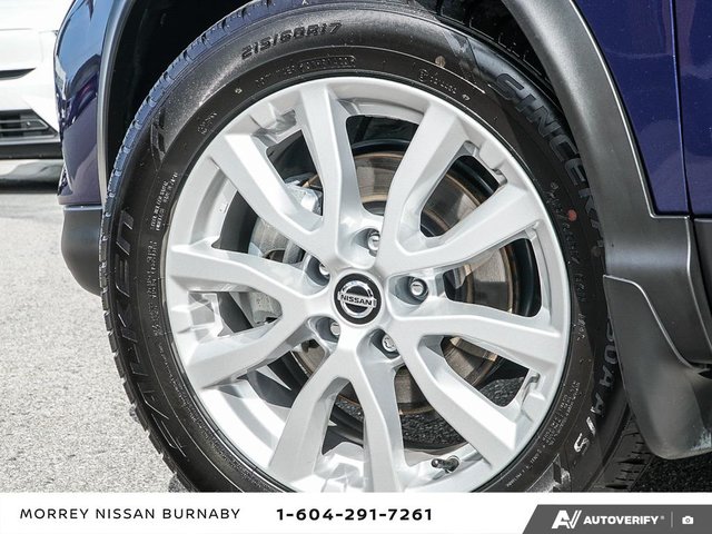 2023 Nissan Qashqai SV AWD // ULTRA LOW KMS-6