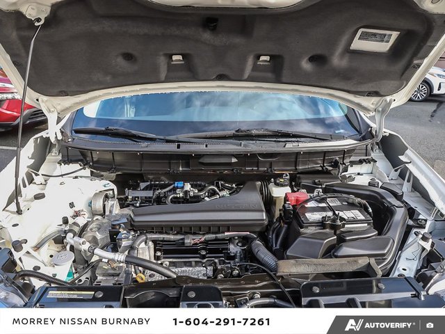 2015 Nissan Rogue SV AWD // SUNROOF-7