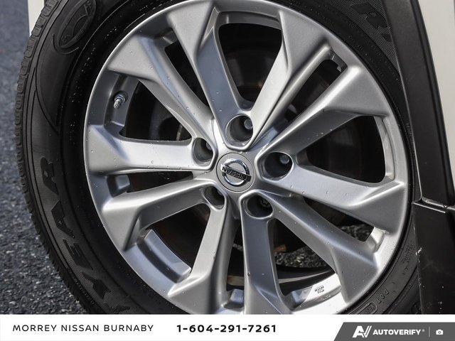 2015 Nissan Rogue SV AWD // SUNROOF-5