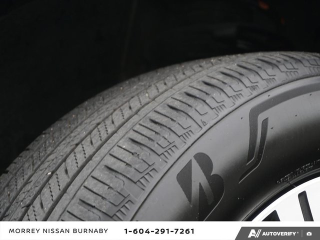 2023 Nissan Rogue SV AWD // MOONROOF-7