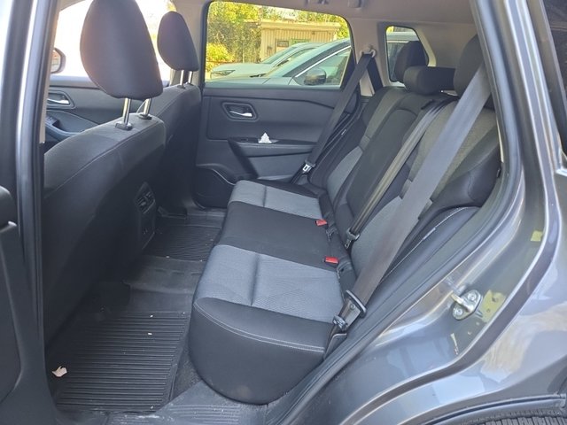 2024 Nissan Rogue SV Moonroof-3