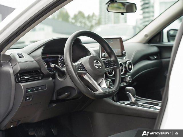 2024 Nissan Sentra SV // SUNROOF // NO ACCIDENTS-5