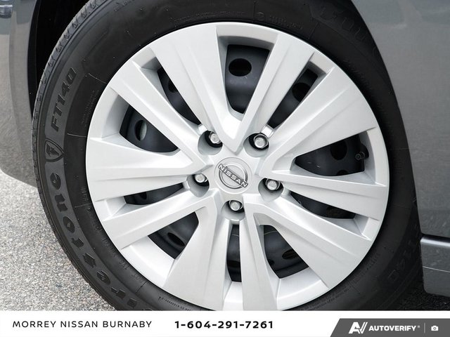 2025 Nissan Sentra CVT // LOW KMS!-6