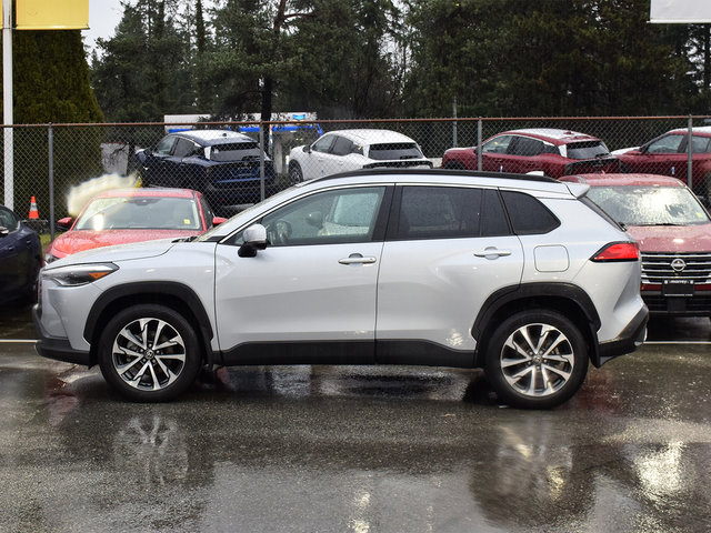 2022 Toyota Corolla Cross XLE AWD-1