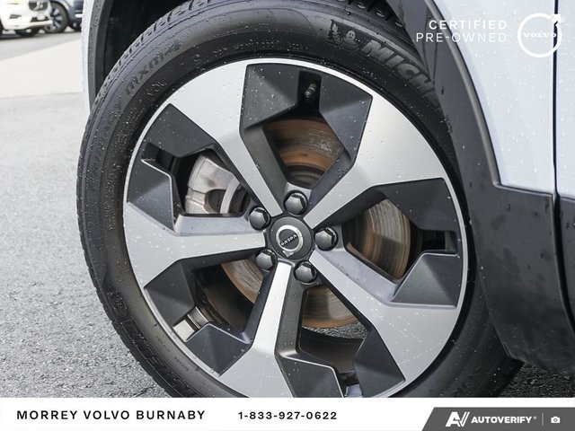 2025 Volvo XC40 Plus | Climate Package | Dark Theme-6