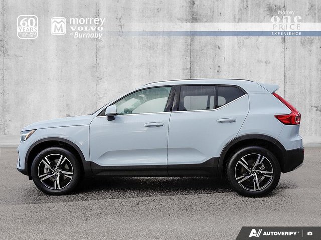 2025 Volvo XC40 Core - Climate Package | Panoramic Roof-2