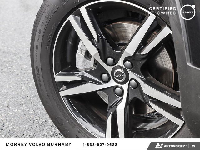 2025 Volvo XC40 Core • In Stock - AWD • BLACK on BLACK-6