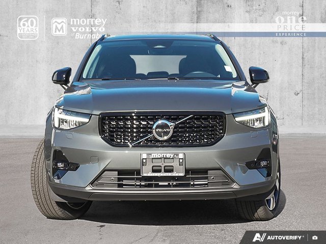 2026 Volvo XC40 Plus (Dark Theme)-1