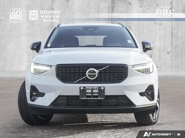 2026 Volvo XC40 Plus (Dark Theme)-1