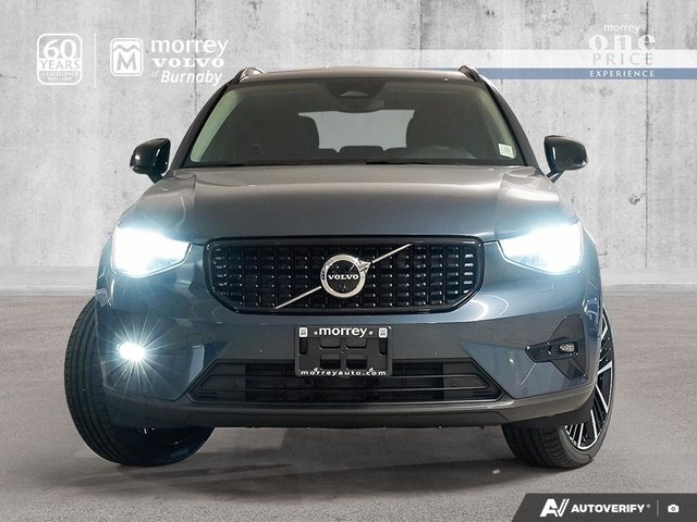 2026 Volvo XC40 Plus (Dark Theme)-1