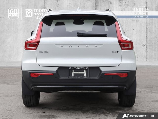 2026 Volvo XC40 Ultra (Dark Theme)-4