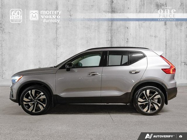 2026 Volvo XC40 Ultra (Dark Theme)-2