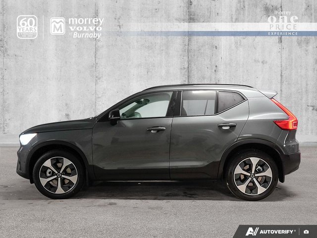 2026 Volvo XC40 Plus (Dark Theme)-2