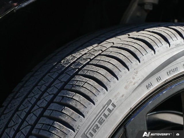 2025 Volvo XC60 Plug-in hybrid Ultra Black Edition-6