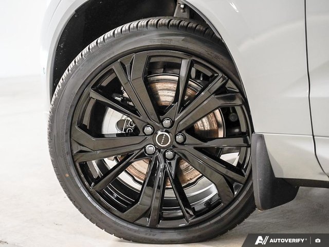 2026 Volvo XC60 Plug-in hybrid Ultra Black Edition-5