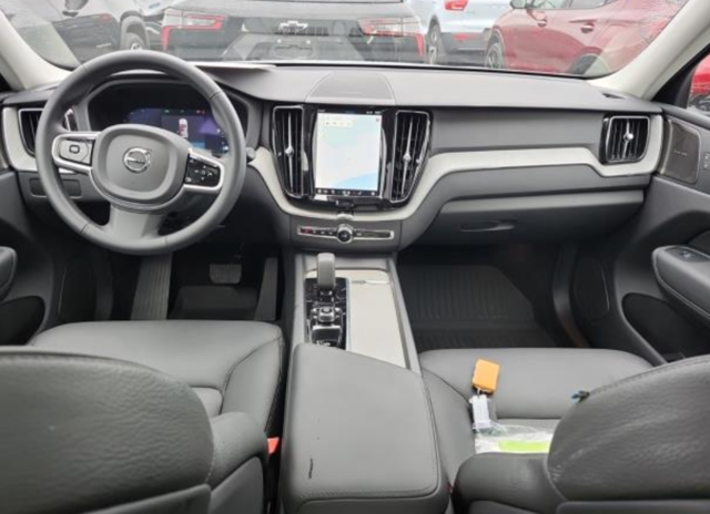 2025 Volvo XC60 Plus | Harman Kardon | Upgraded Wheels-1