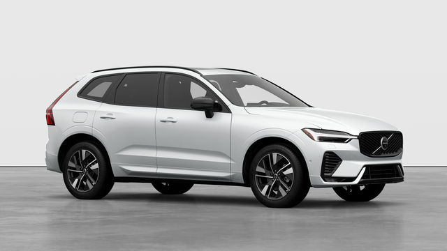 2026 Volvo XC60 B5 AWD Plus Dark Theme-2