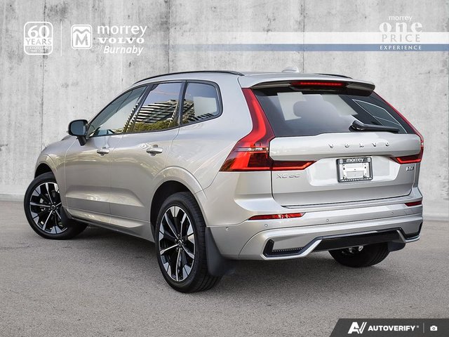 2026 Volvo XC60 B5 AWD Ultra Dark Theme-3