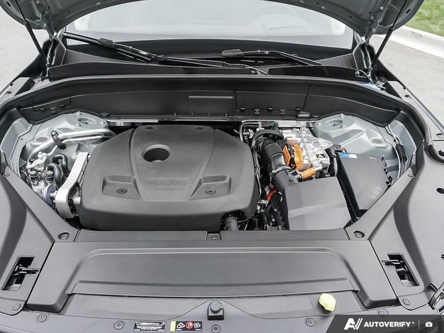 2026 Volvo XC90 Plug-in hybrid Ultra 7-Seater (Bright Theme)-7