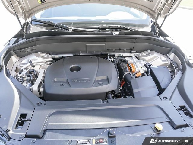 2026 Volvo XC90 Plug-in hybrid Plus 7-Seater (Dark Theme)-7