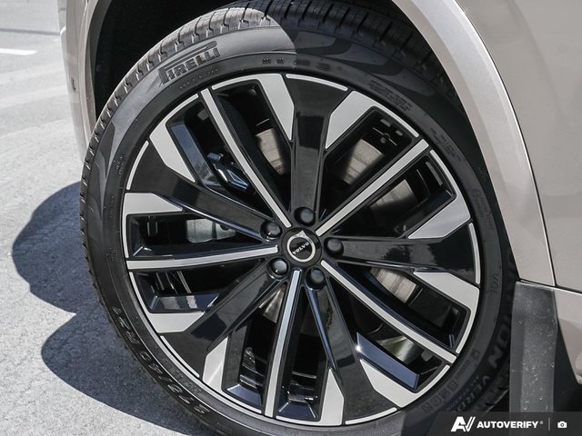 2026 Volvo XC90 Plug-in hybrid Plus 7-Seater (Dark Theme)-5