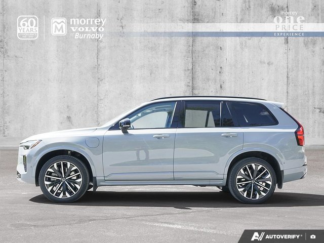 2026 Volvo XC90 Plug-in hybrid Ultra 7-Seater (Dark Theme)-2