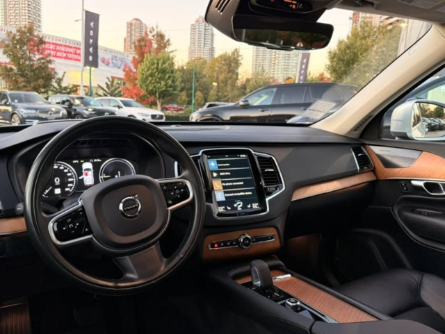 2022 Volvo XC90 Recharge Inscription Expression EXTENDED RANGE - 60KM EV-3