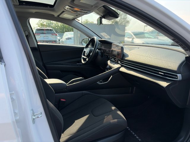 2023 Hyundai Elantra Preferred-4