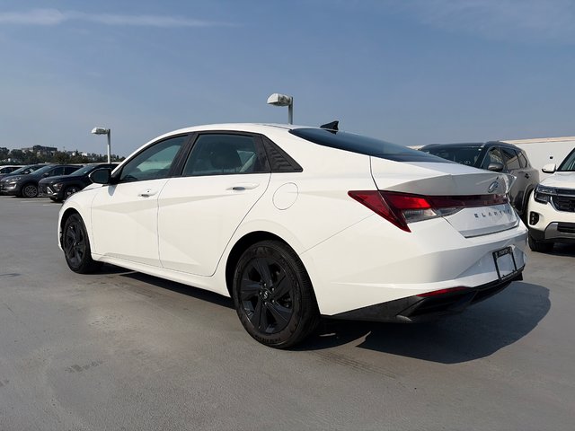 2023 Hyundai Elantra Preferred-1
