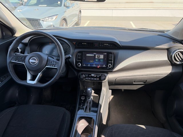 2025 Nissan Kicks Play SV CVT // 2.99% FINANCING-1