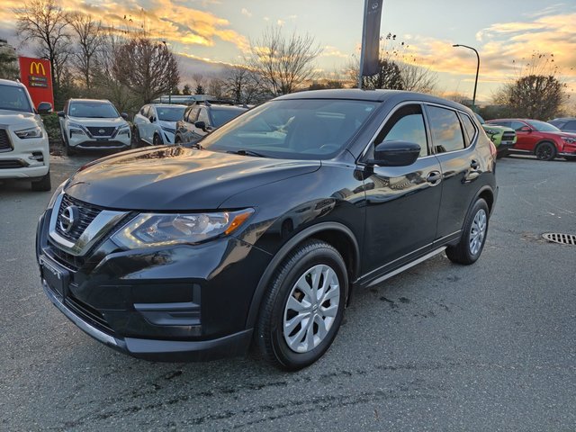 2017 Nissan Rogue S FWD // NO ACCIDENTS-0