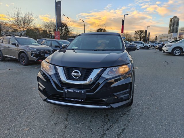 2017 Nissan Rogue S FWD // NO ACCIDENTS-1