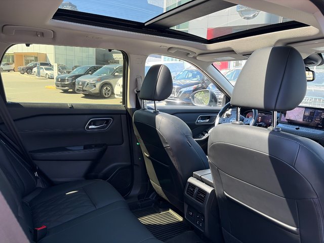 2024 Nissan Rogue PLATINUM // 2.99% FINANCING-4