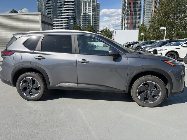 2025 Nissan Rogue SV AWD // 2.99% FINANCING!-1