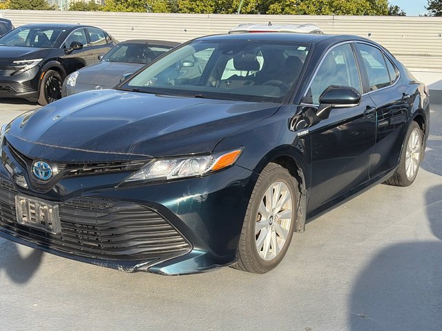 2019 Toyota Camry LE HYBRID // NOT A REBUILT!-5