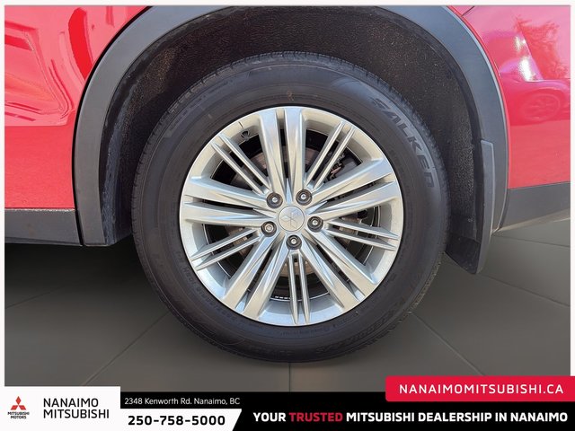 2024 Mitsubishi Outlander PHEV LE-1