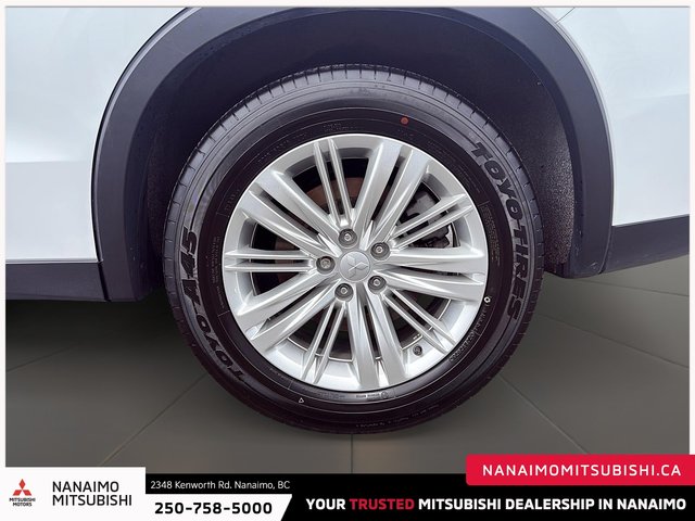 2025 Mitsubishi Outlander PHEV SE-1