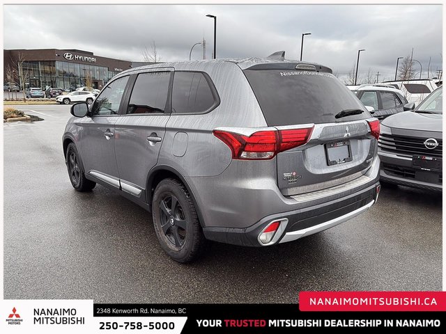 2017 Mitsubishi Outlander ES-4